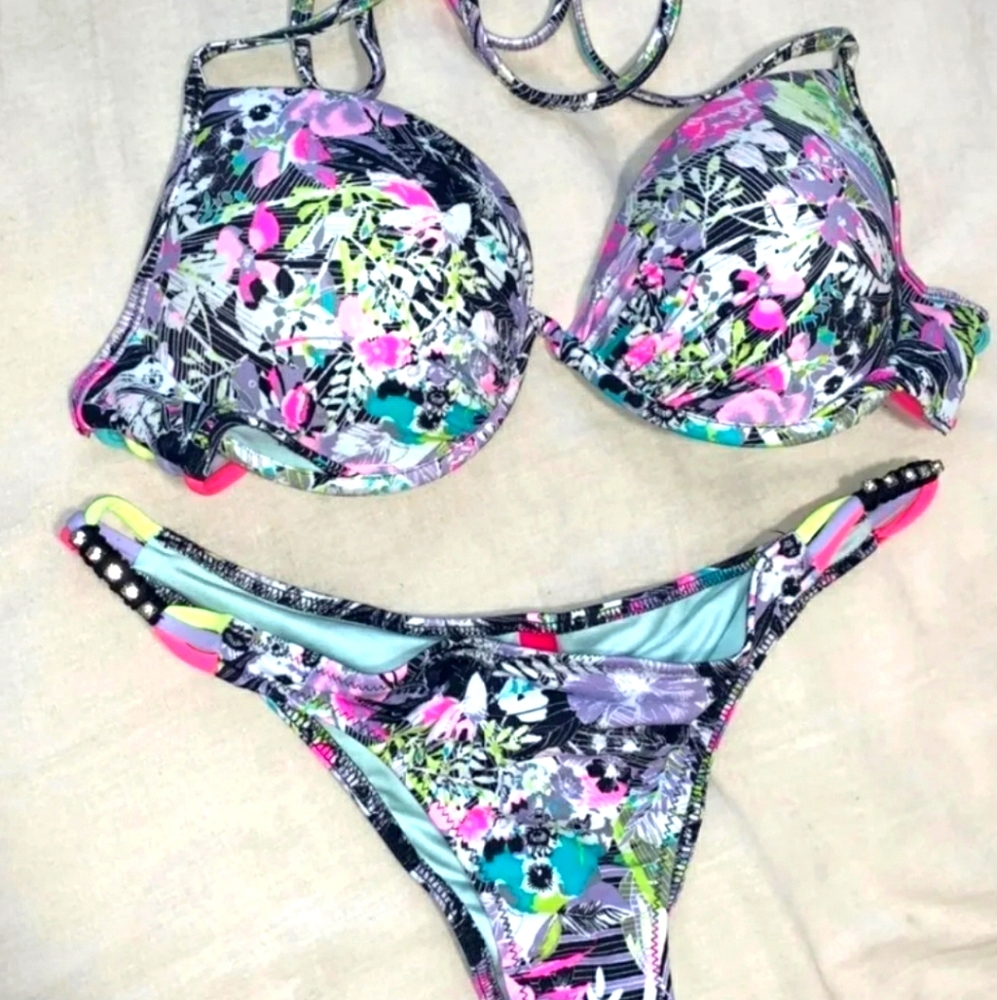New without tags Victoria Secret bikini